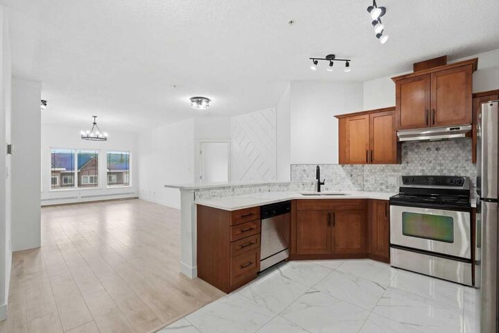 Property Photo: 30 Discovery Ridge Close SW 531 AB T3H 5X5