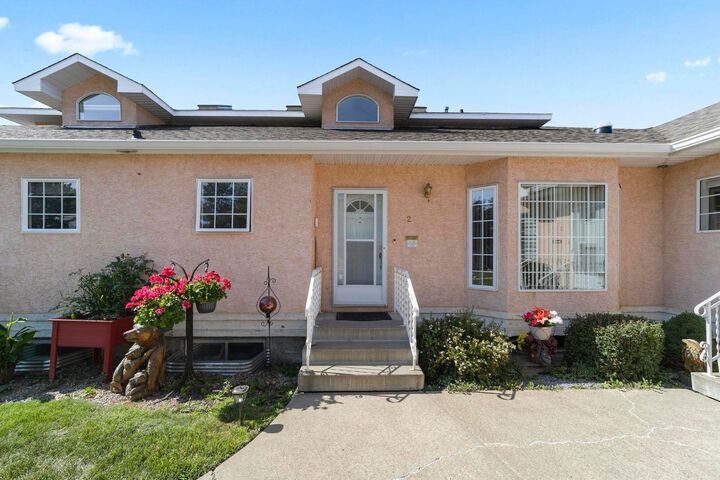5014 56 Street 2 — photo 1