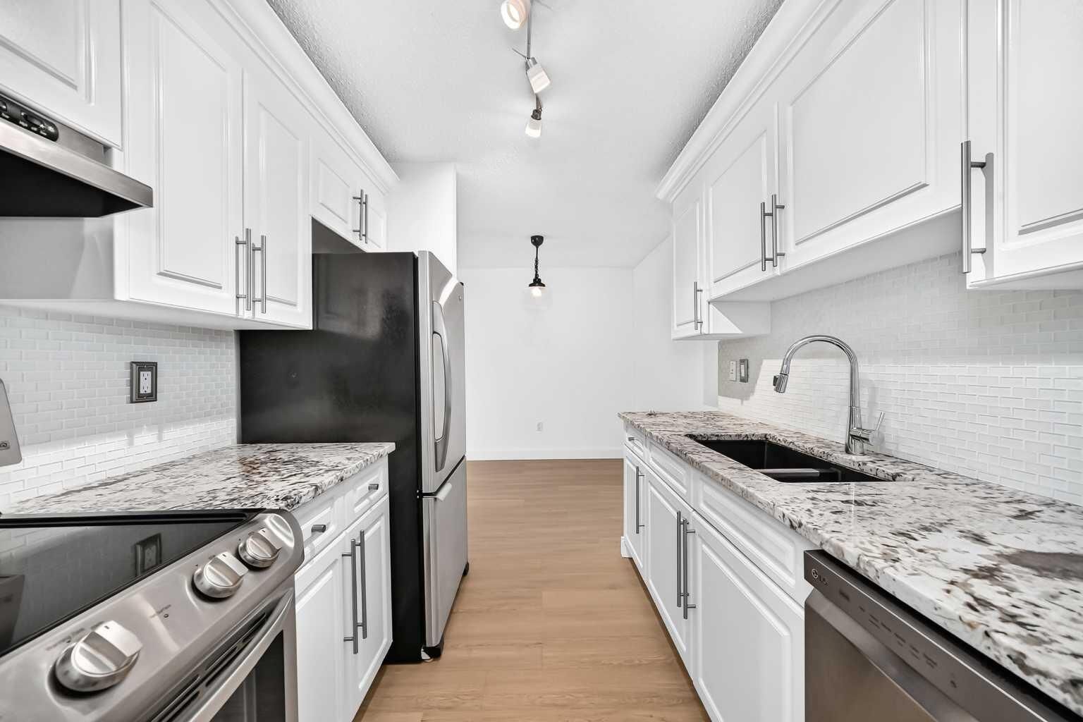 Property Photo: 8948 Elbow Drive SW 503 AB T2V 0H9