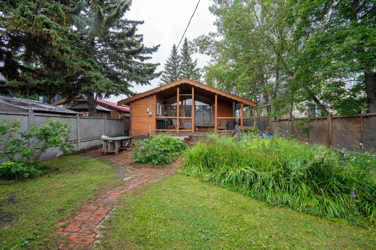Property Photo: 5011 138 Street AB T4S 1B6