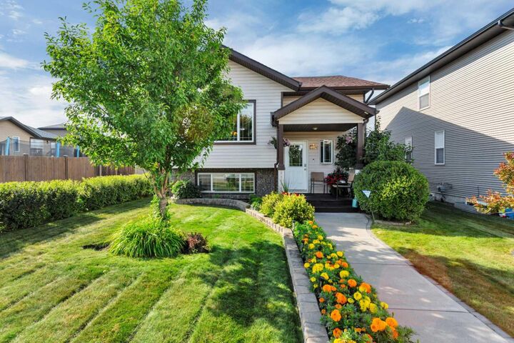 Property Photo: 4402 54 Street AB T4T 0B2