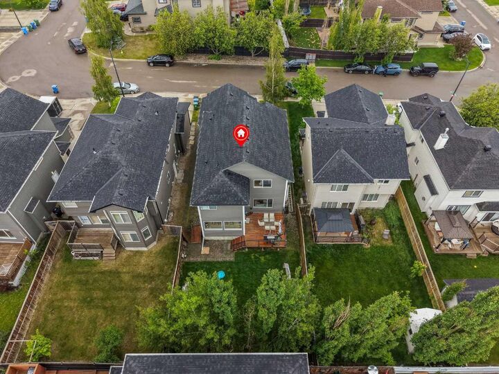 Property Photo: 109 Evanscove Heights AB T3P 0A4