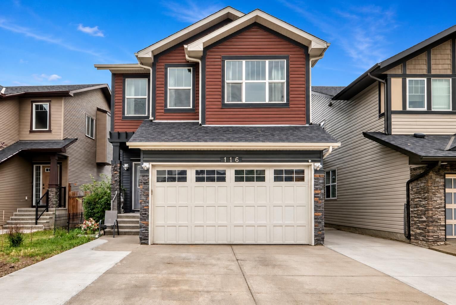 Property Photo:  116 Skyview Shores Gardens NE  AB T3N 0E1 
