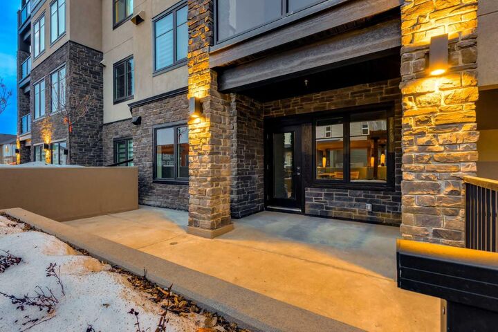 Property Photo: 2117 81 Street SW 2103 AB T3H 6H5