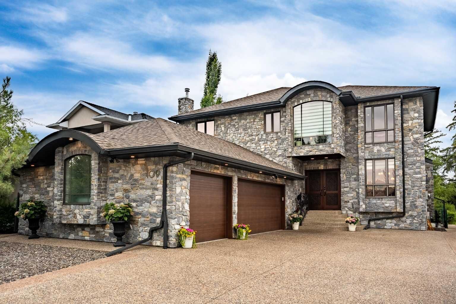 Property Photo: 109 Shawnee Place SW AB T2Y 1X1