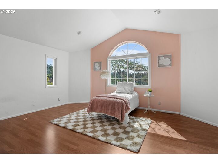 Property Photo: 2495 Park Forest Dr OR 97405