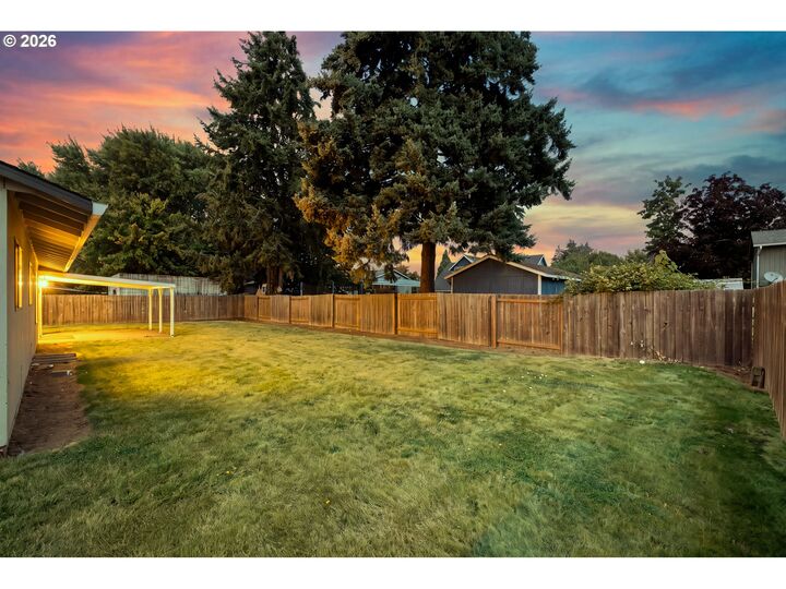 Property Photo: 1091 NE Sunrise Ln OR 97124