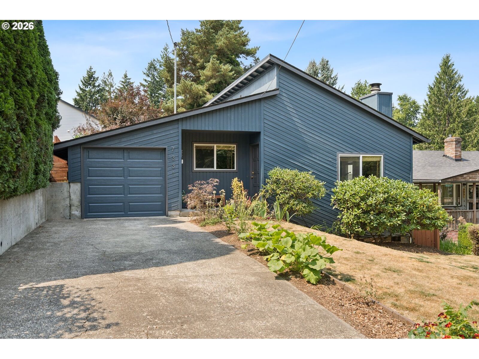 Property Photo: 7331 SW 17th Dr OR 97219