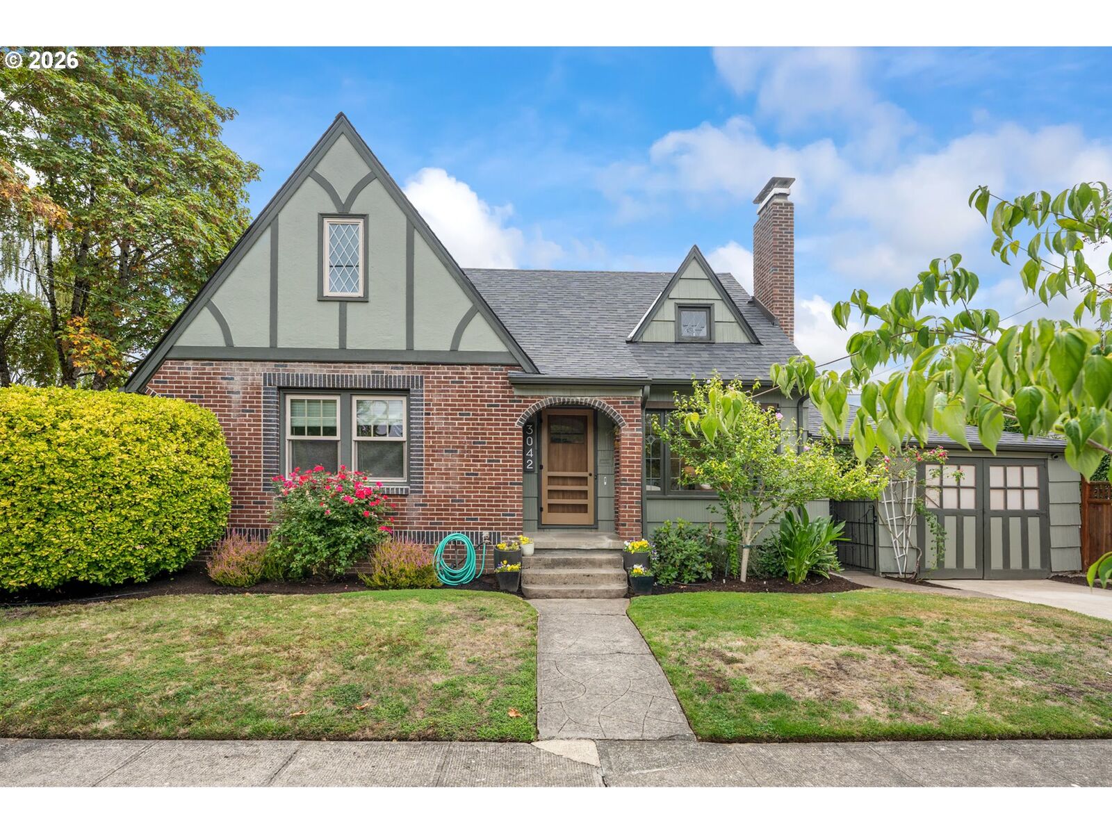 Property Photo:  3042 NE 30th Ave  OR 97212 