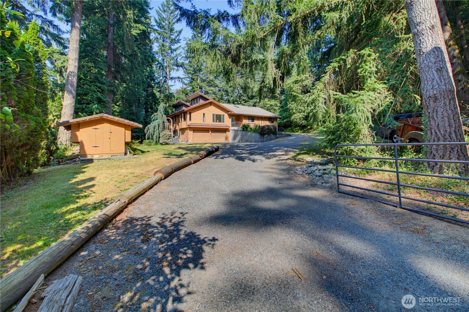 Property Photo:  21331  236th Avenue SE  WA 98038 