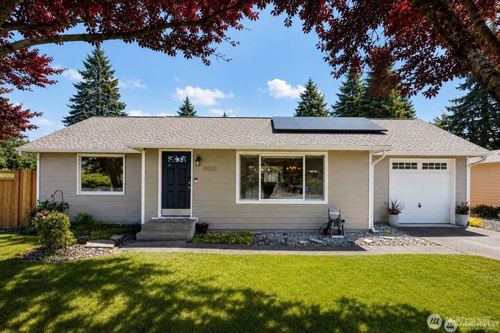 Property Photo:  5011  Seahurst Avenue  WA 98203 