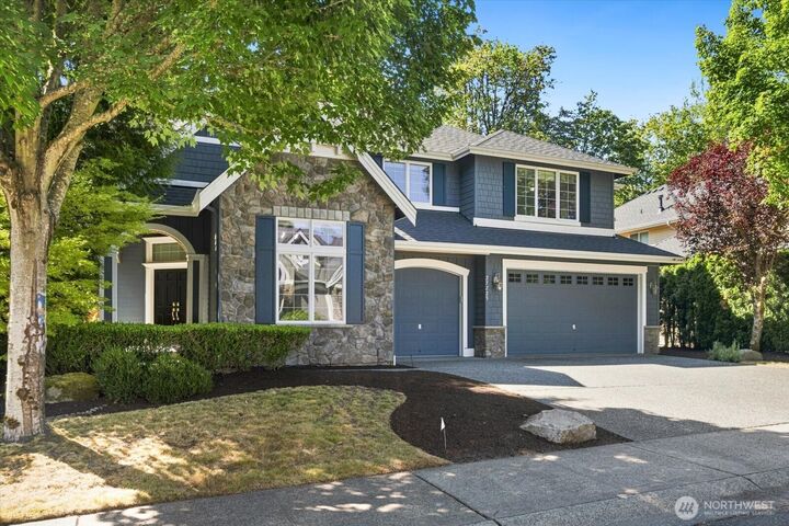 Property Photo: 27225 SE 13th Place WA 98075