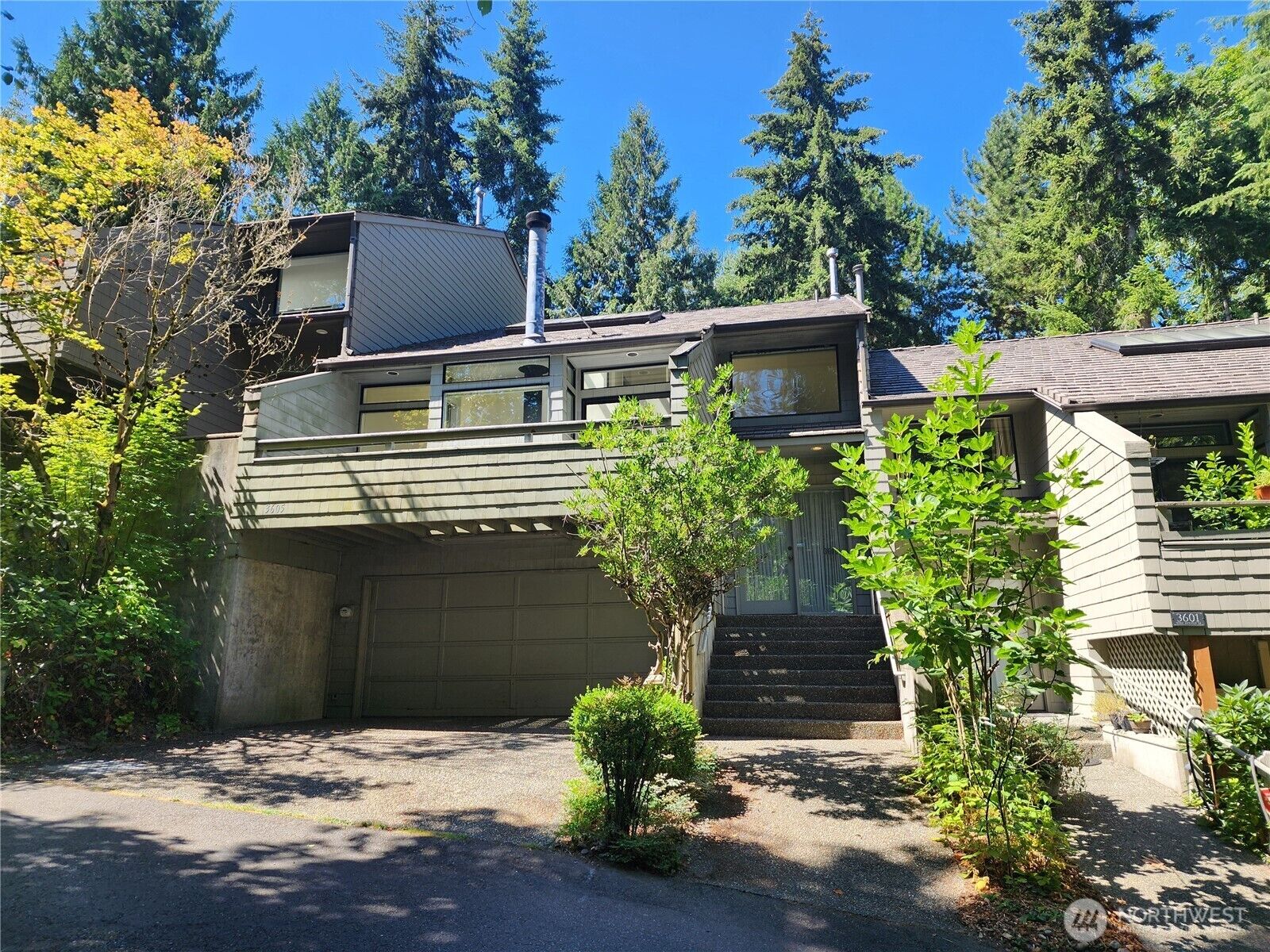 Property Photo:  3605  93rd Avenue SE  WA 98040 