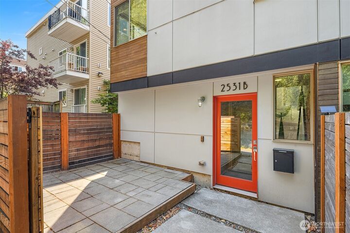 Property Photo: 2531 13th Avenue S B WA 98144