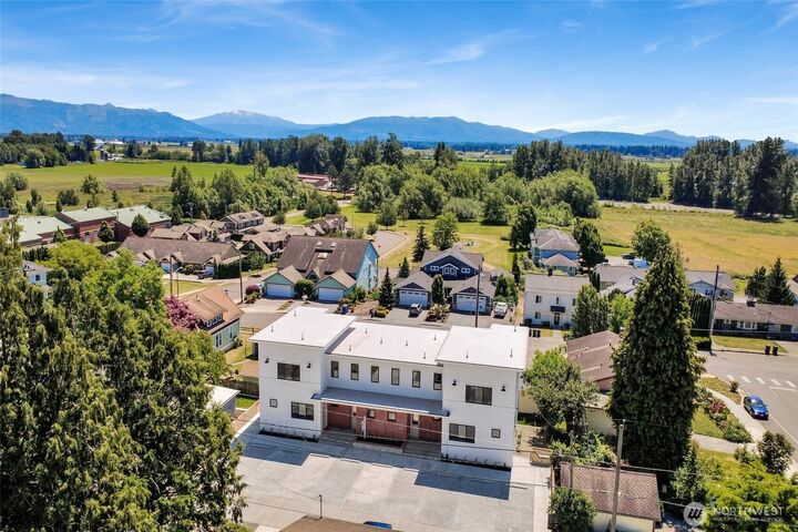Property Photo:  105 S 8th Street 104  WA 98264 