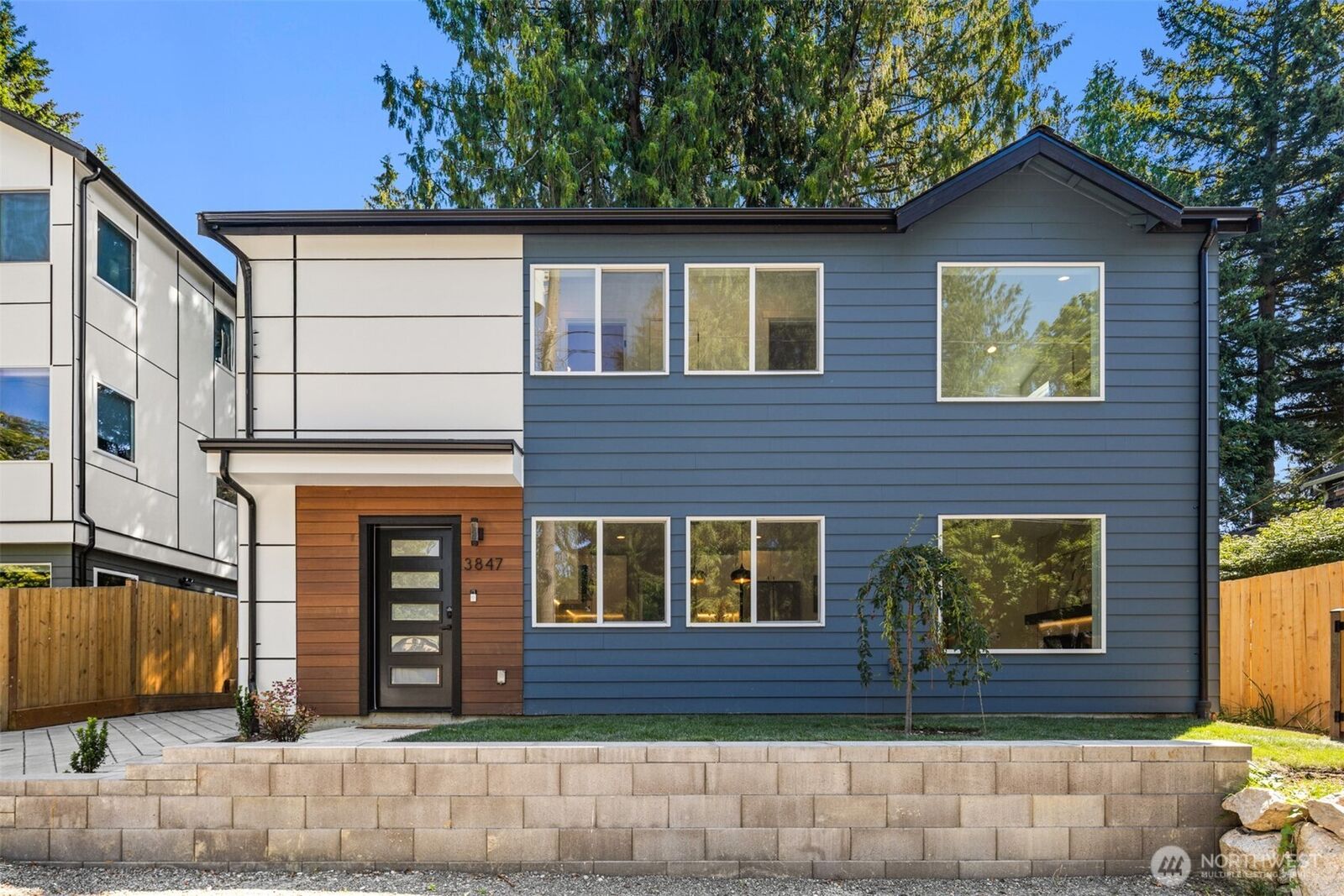 Property Photo:  3847 NE 88th Street  WA 98115 