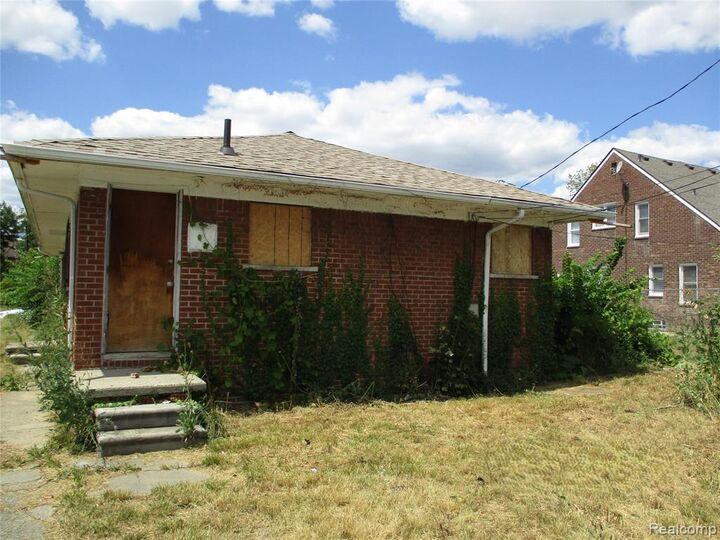 Property Photo: 12052 Stoepel Street MI 48204