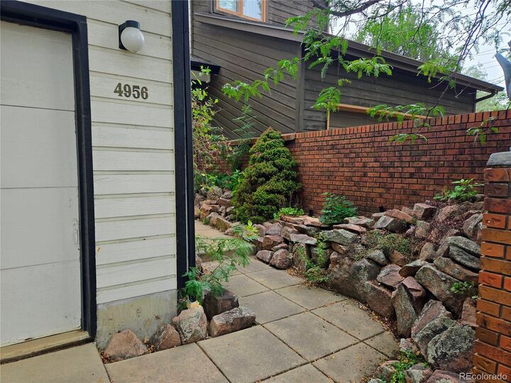 Property Photo: 4956 Sundance Square CO 80301