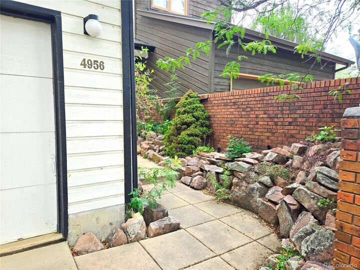 Property Photo: 4956 Sundance Square CO 80301