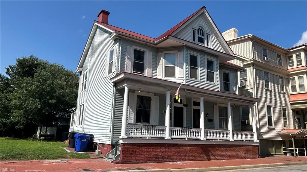 Property Photo:  508 South St  VA 23704 