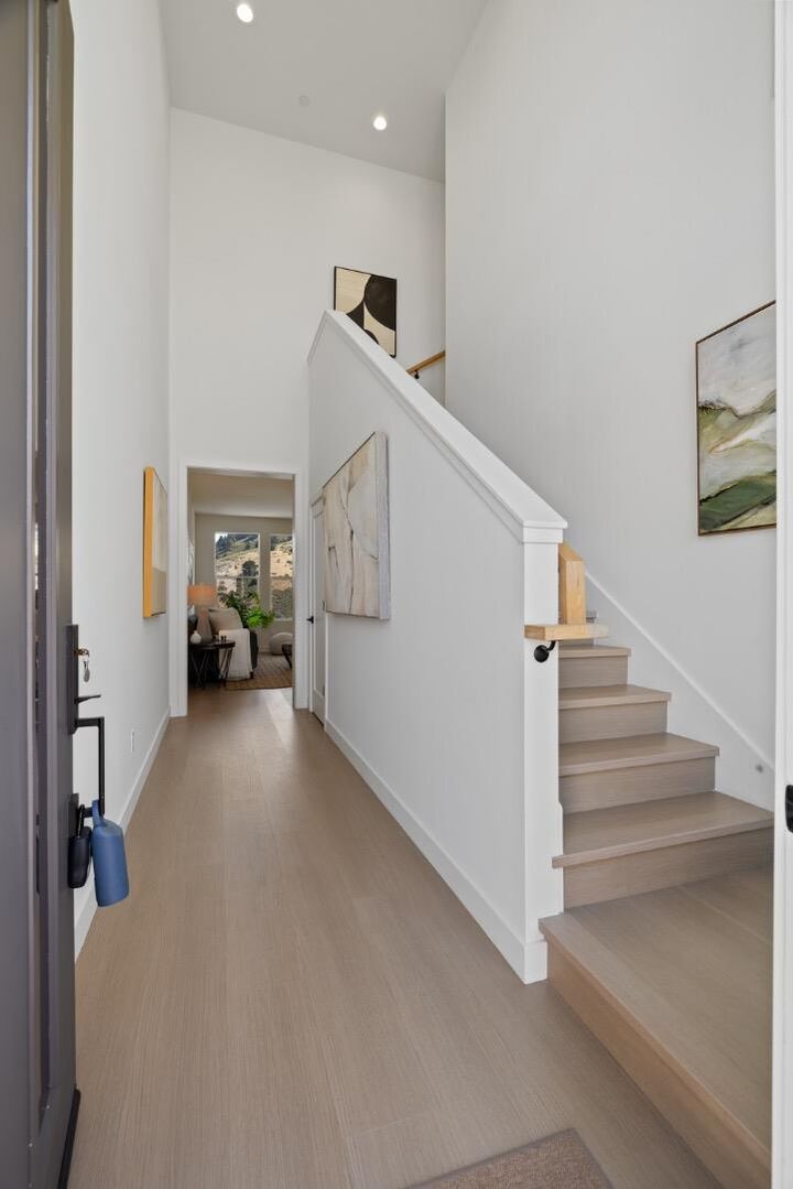 Property Photo:  819 Fassler  CA 94044 