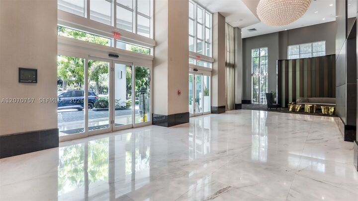 Property Photo: 951 Brickell Ave 3801 FL 33131