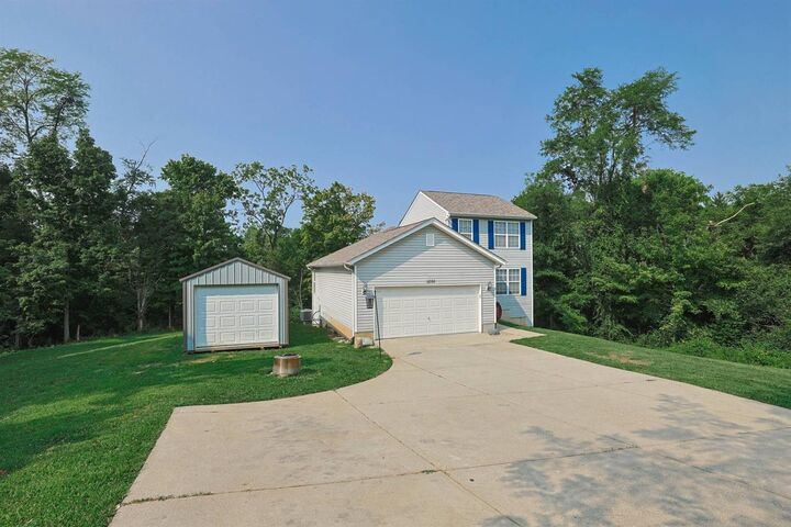 Property Photo:  5095 Hill Springs Ct  IN 47025 