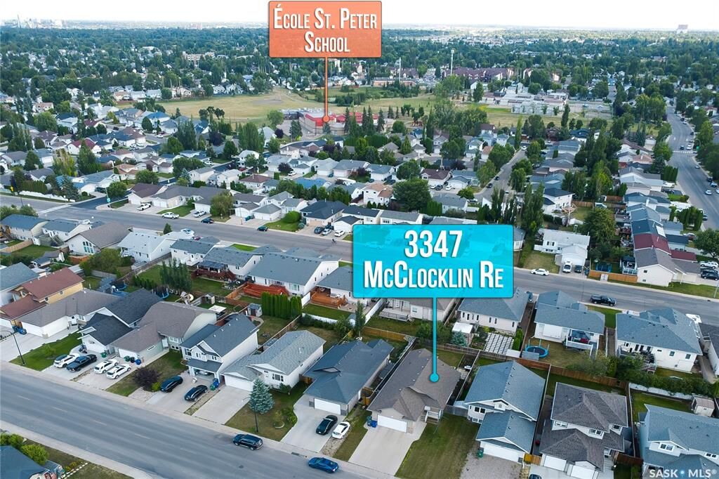 Property Photo: 3347 McClocklin Road SK S7R 0B3