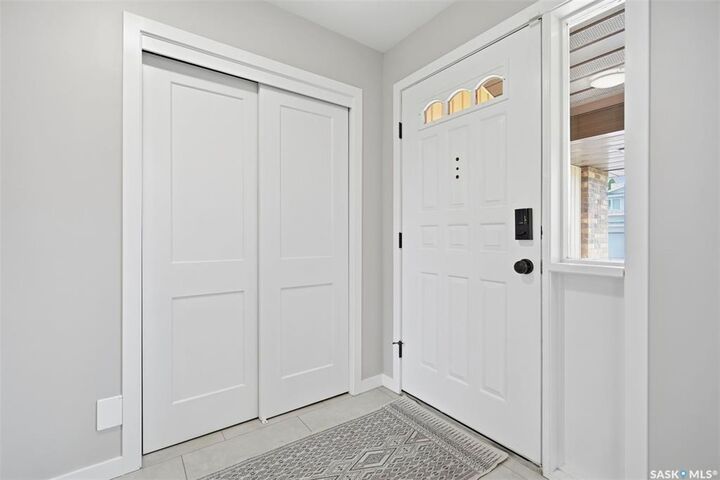 Photo de la propriété:  306 Whitewood Road  SK S7J 4L8 