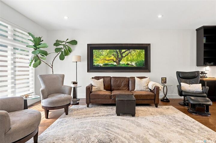 Property Photo: 1019A 10th Street E SK S7H 0H8
