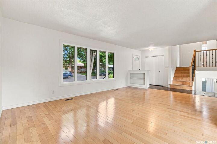 Property Photo: 4059 Elphinstone Street SK S4S 3L1