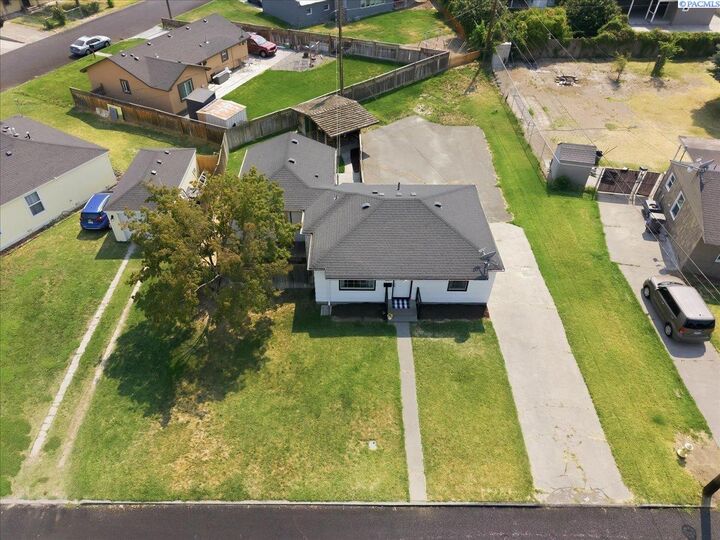 Property Photo:  2211 W 5th Ave.  WA 99336 