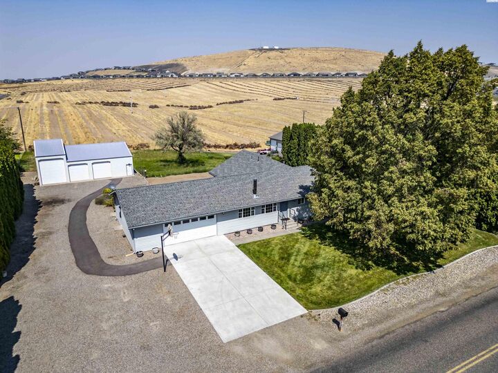 Property Photo:  97904 E Clover Road  WA 99338 