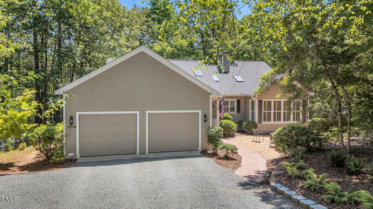 Property Photo: 686 Spindlewood NC 27312