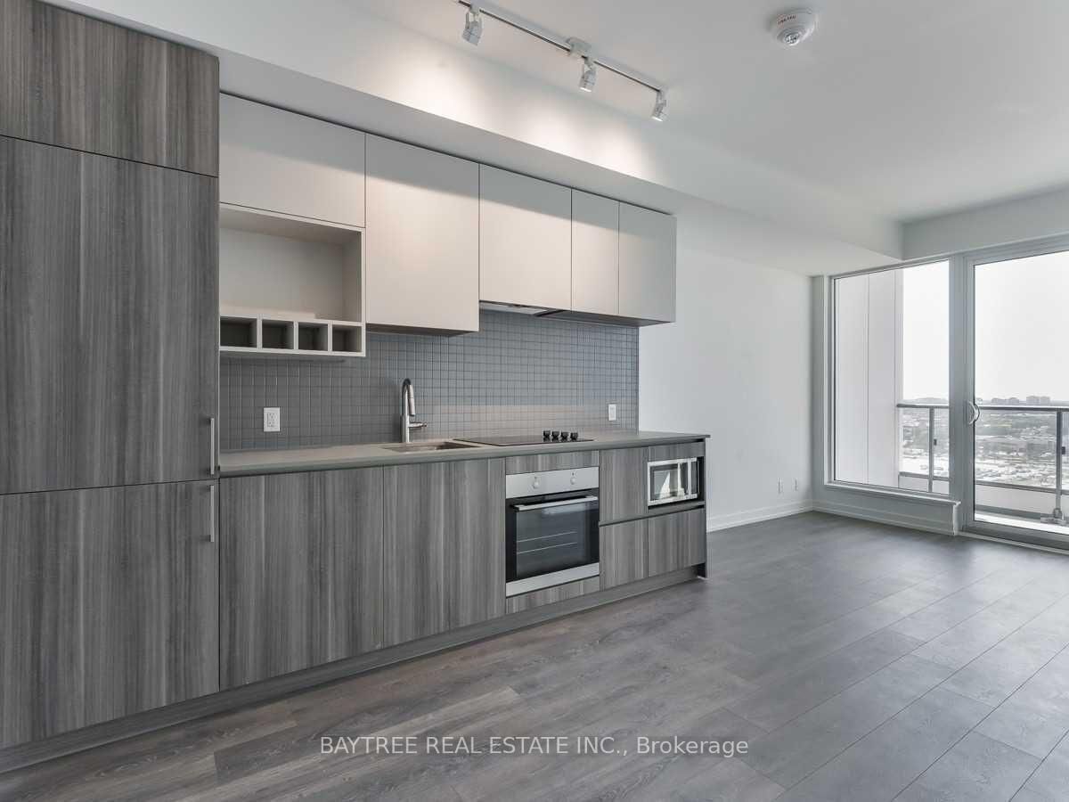 Property Photo: 5 Buttermill Avenue 3606 ON L4K 0J5