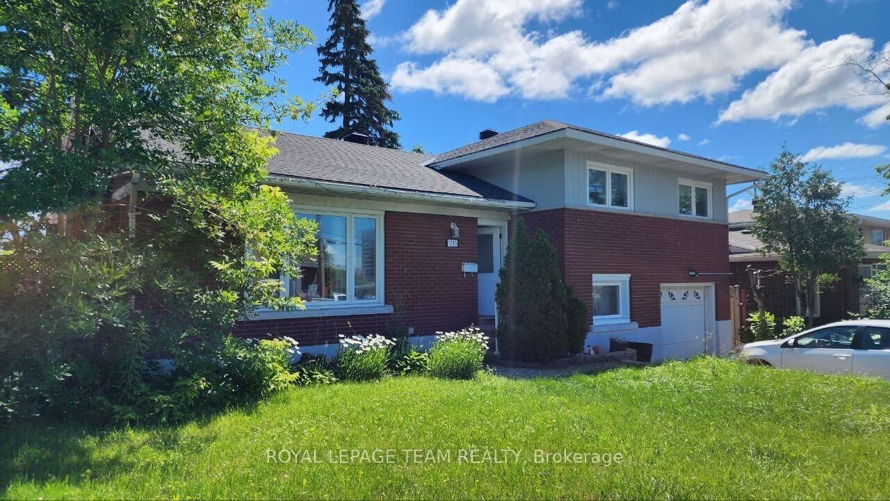 Property Photo: 1015 Pinecrest Road Upstrs ON K2B 6B6