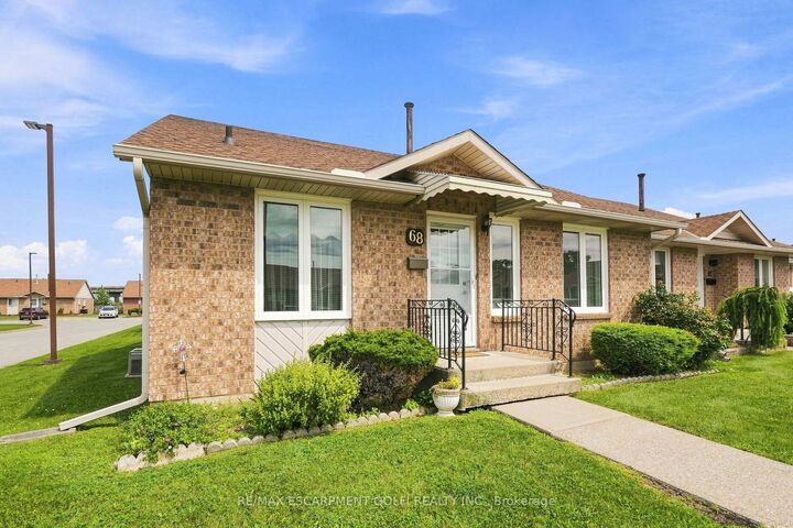 Property Photo:  122 Bunting Road 68  ON L2P 3X7 
