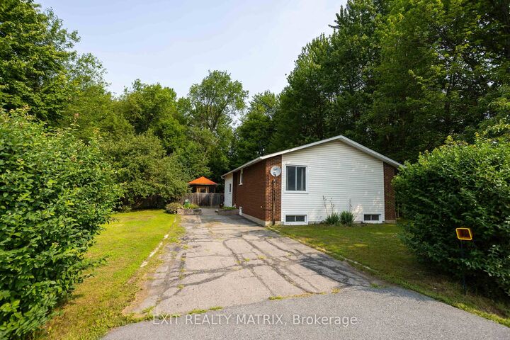 Property Photo: 2174 Des Pins Street ON K4R 1C5