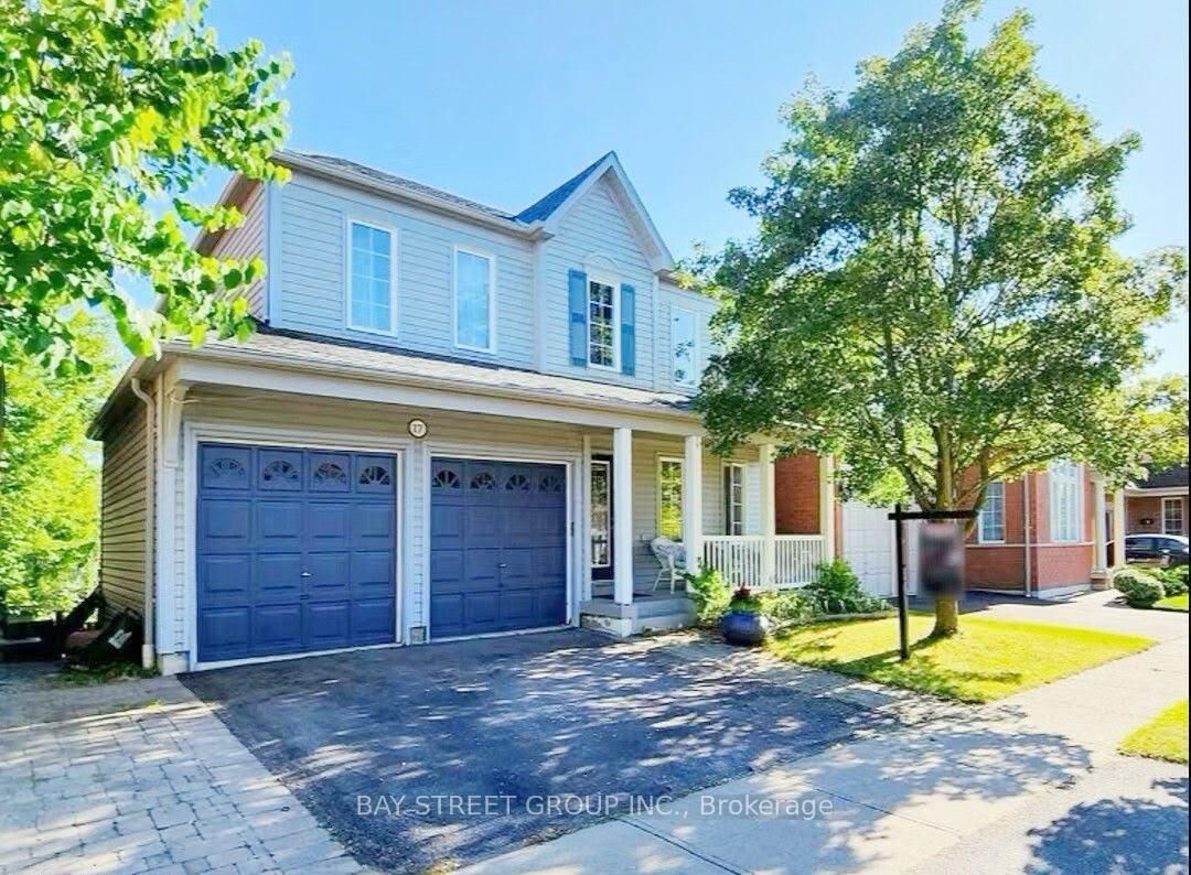 Property Photo:  17 Bradbury Crescent  ON L1T 4H5 