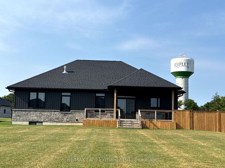 Property Photo:  23 McTavish Crescent  ON N0G 2R0 