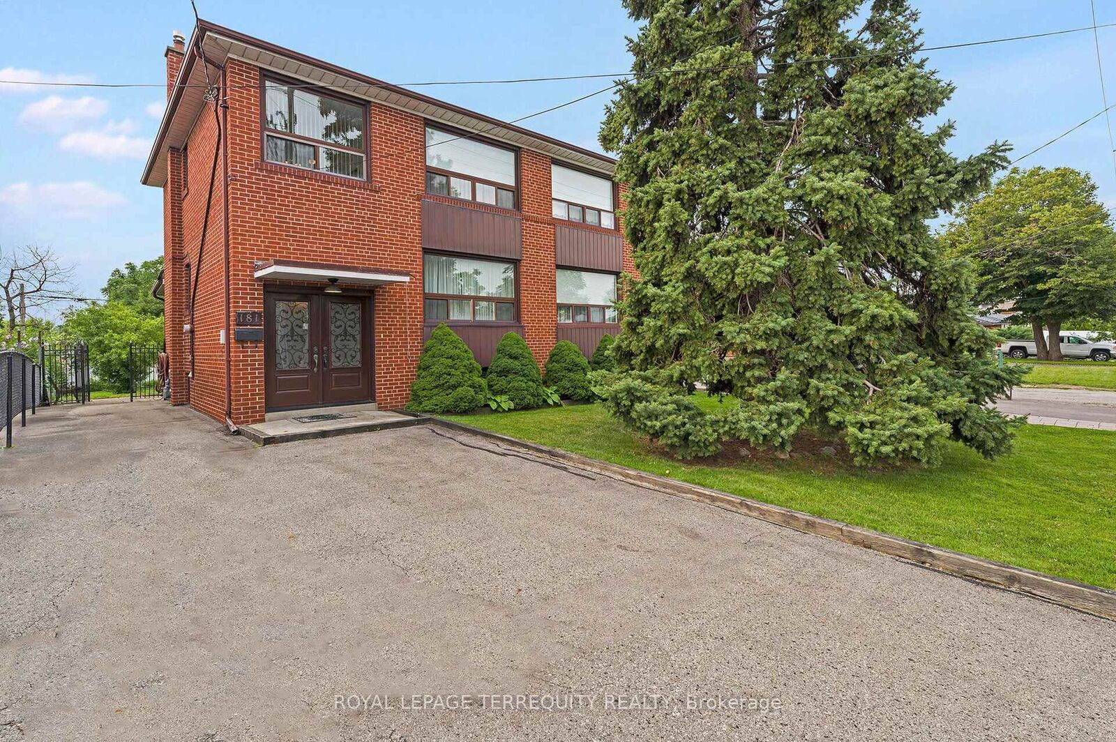 Property Photo: 181 Pellatt Avenue ON M9N 2P5