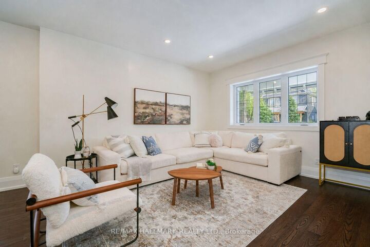 Property Photo: 338 Kenilworth Avenue ON M4L 3S8