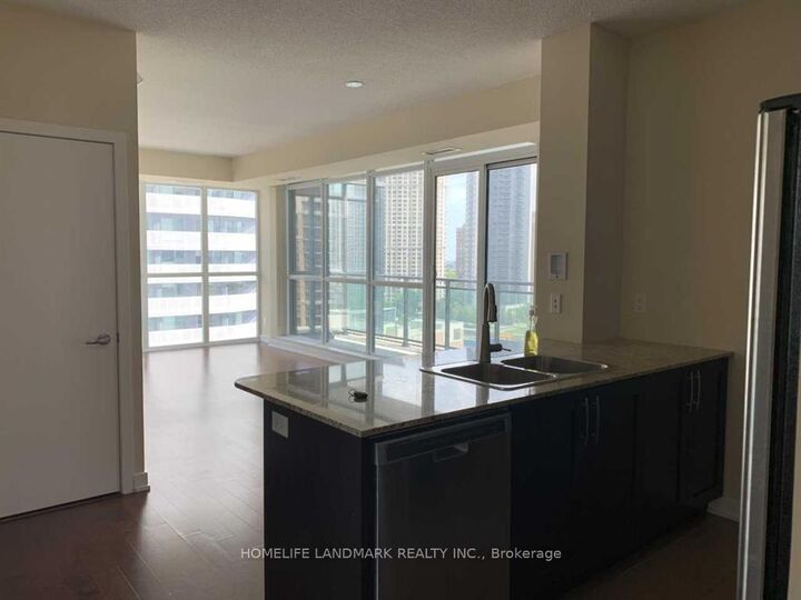 Property Photo:  4070 Confederation Parkway 1002  ON L5B 0E9 