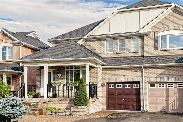 Property Photo: 41 Convoy Crescent ON L6A 3H3
