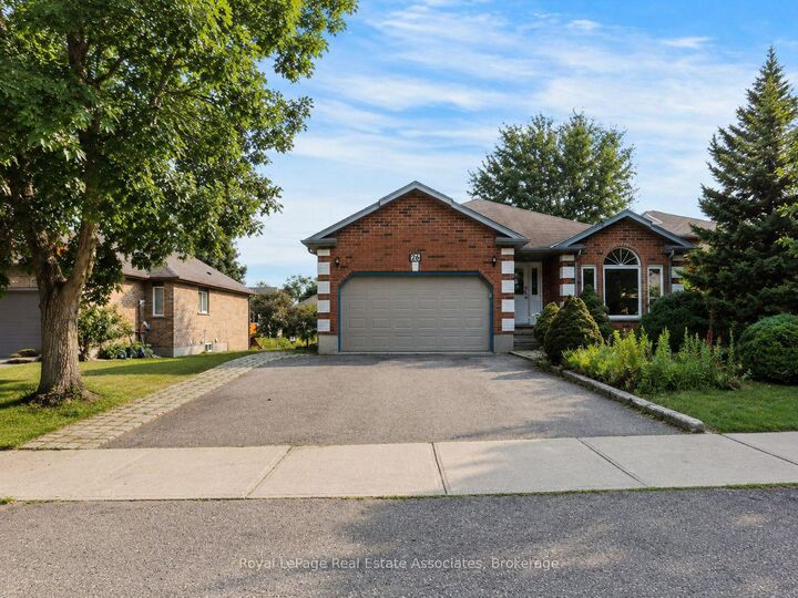 Property Photo:  26 McLachlan Place  ON N1H 8K4 