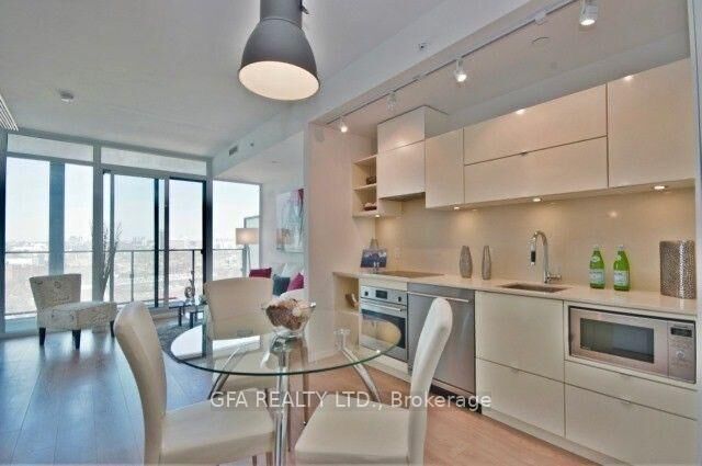 Property Photo:  125 Peter Street 1404  ON M5V 0M2 