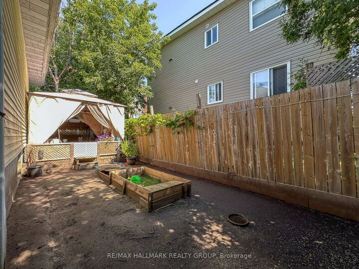 Property Photo: 705 Laviolette Street ON K4K 0E8