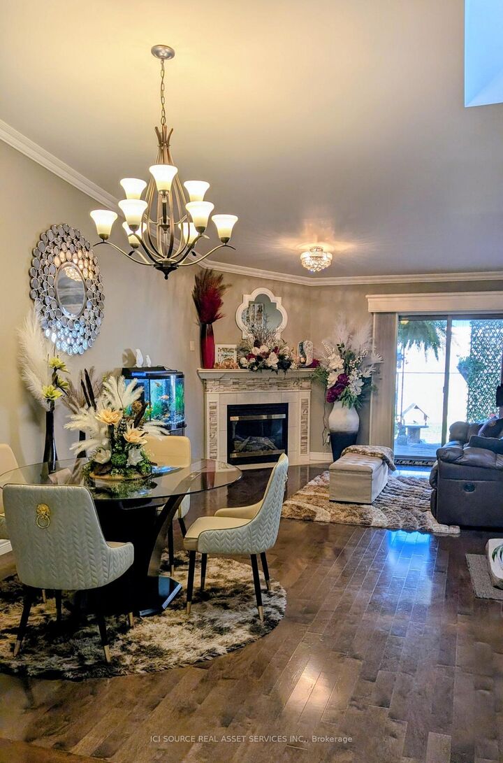 Property Photo:  22 McIntosh Avenue  ON N7M 6M1 
