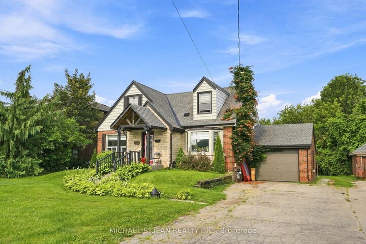 Property Photo:  35 Centennial Parkway S  ON L8G 2C1 