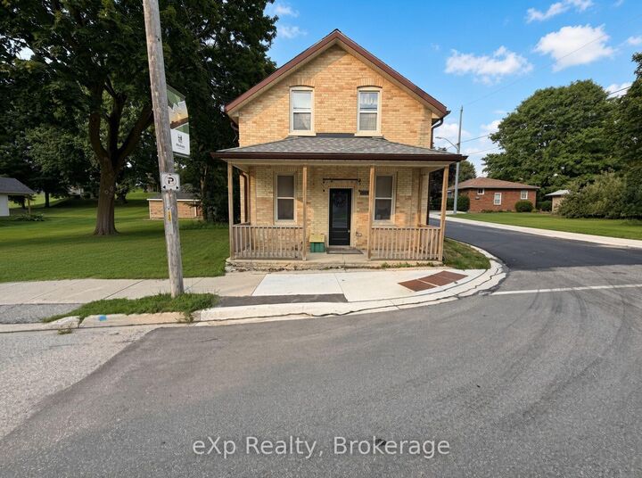 118 Elora Street — photo 1